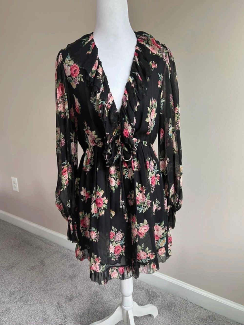 Zimmermann size 2 Black Floral V-Neck Ruffle Tie Romper